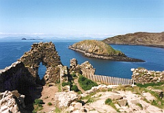 1999 - Ecosse 41 (Ruine du château des MacDonald - Ancien château)